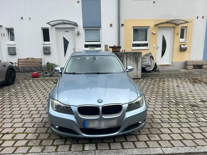 BMW 318I