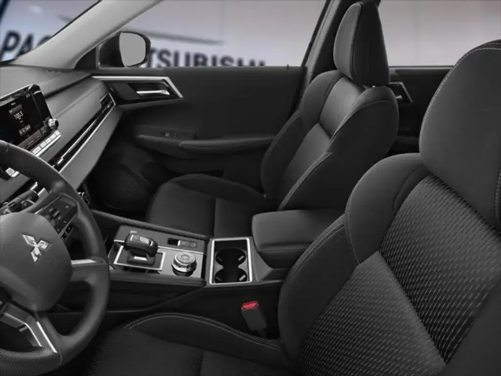 Mitsubishi Outlander 2026 photo 5