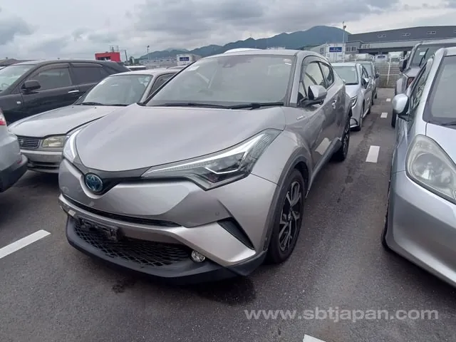 Toyota C-Hr 2017 photo 2