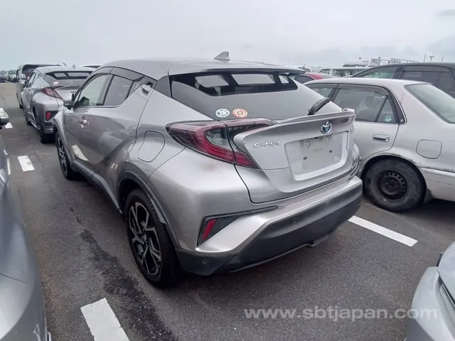 Toyota C-Hr 2017 photo 3