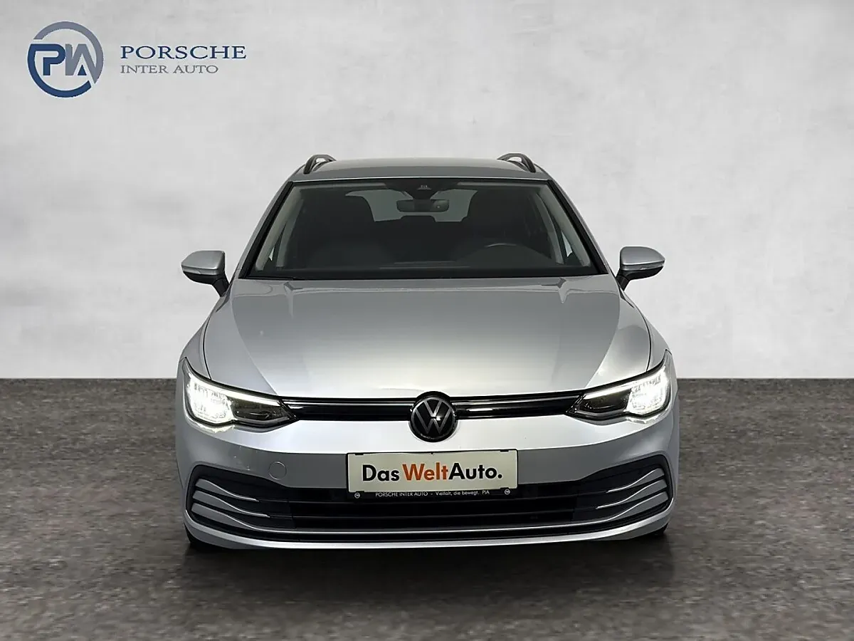 Volkswagen Golf 2023 photo 2