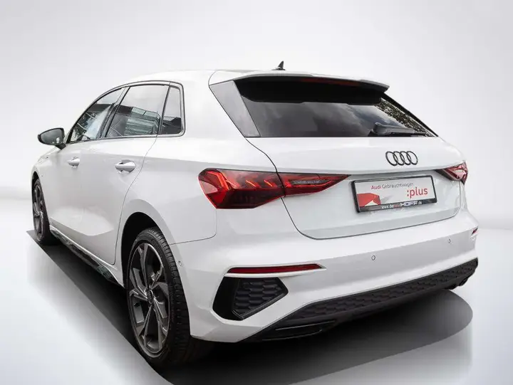 Audi A3 2022 photo 2