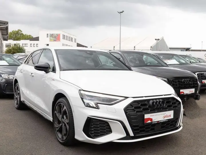 Audi A3 2022 photo 3