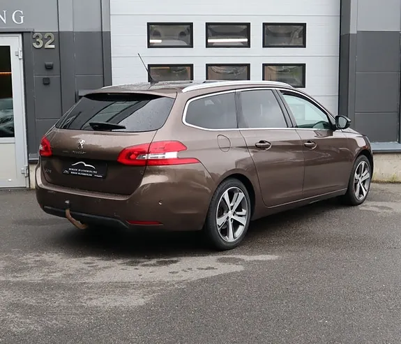Peugeot 308 2015 photo 2
