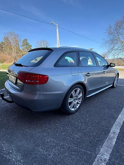 Audi A4 2012 photo 3