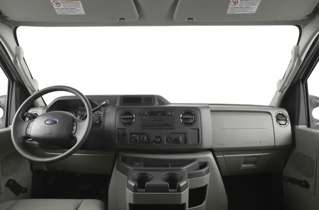 Ford E250 2014 photo 2