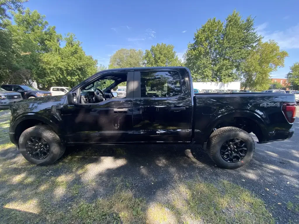 Ford F-150 2026 photo 2