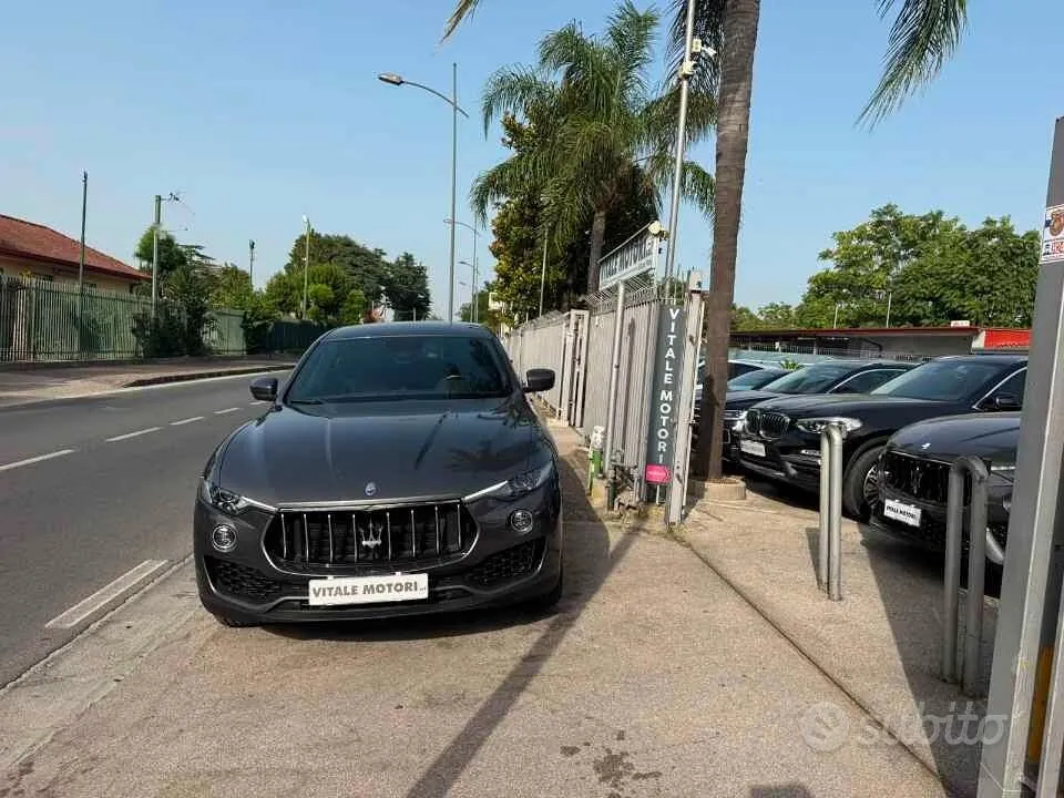 Maserati Levante 2017 photo 3