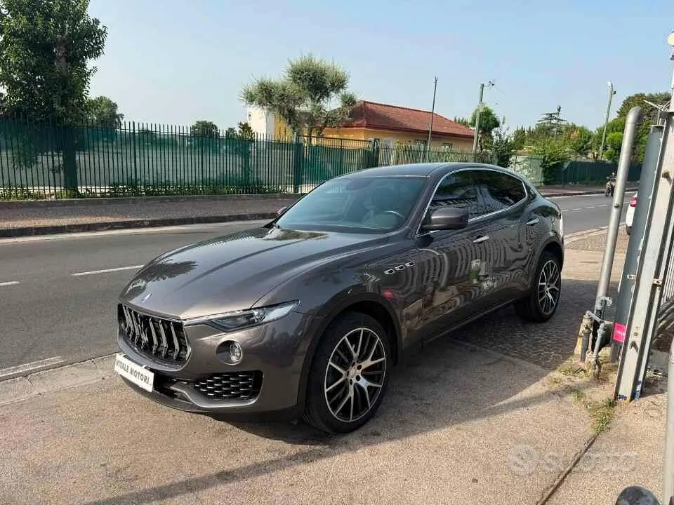 Maserati Levante 2017 photo 4