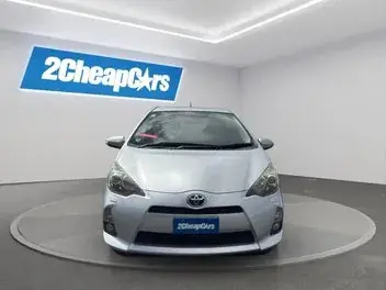 Toyota Aqua 2013 photo 3