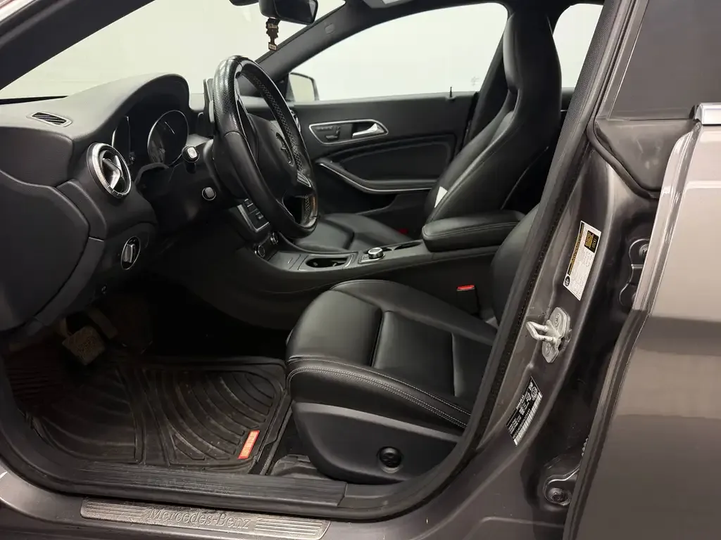 Mercedes-Benz Cla 2016 photo 2