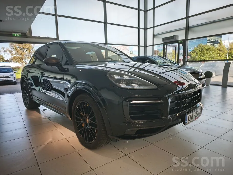 Porsche Cayenne Gts 2023 photo 4