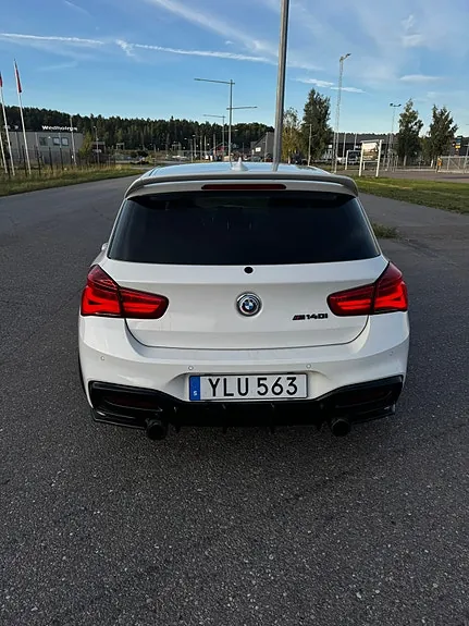 BMW M140I 2017 photo 4