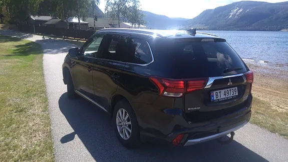 Mitsubishi Outlander 2016 photo 3