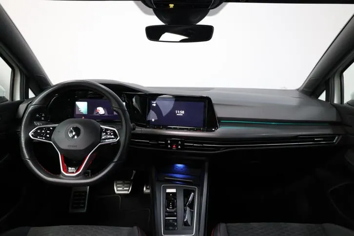 Volkswagen Golf 2021 photo 2