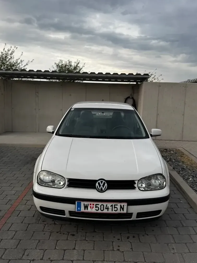 Volkswagen Golf 2003 photo 2
