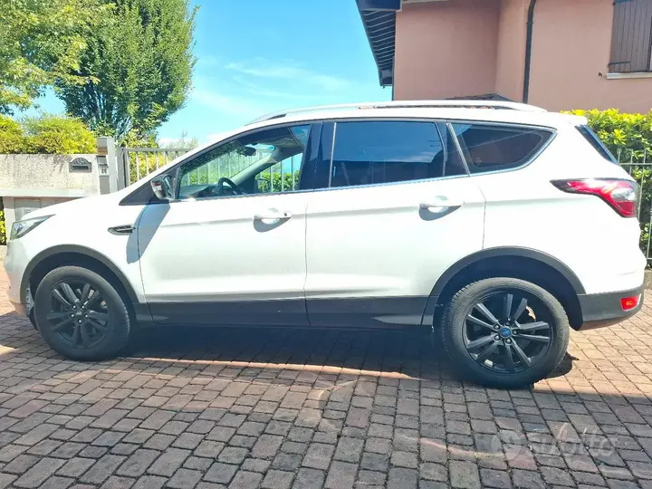 Ford Kuga 2019 photo 2