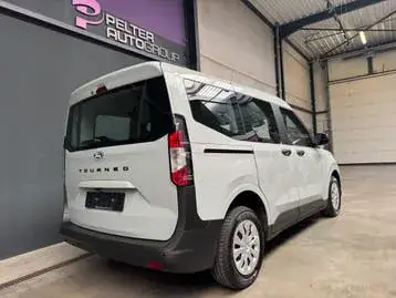 Ford Tourneo Connect 2025 photo 4