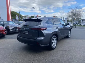 Toyota Highlander 2025 photo 3