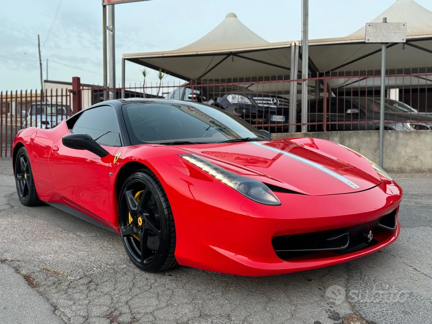 Ferrari 458 Italia 2011 photo 2
