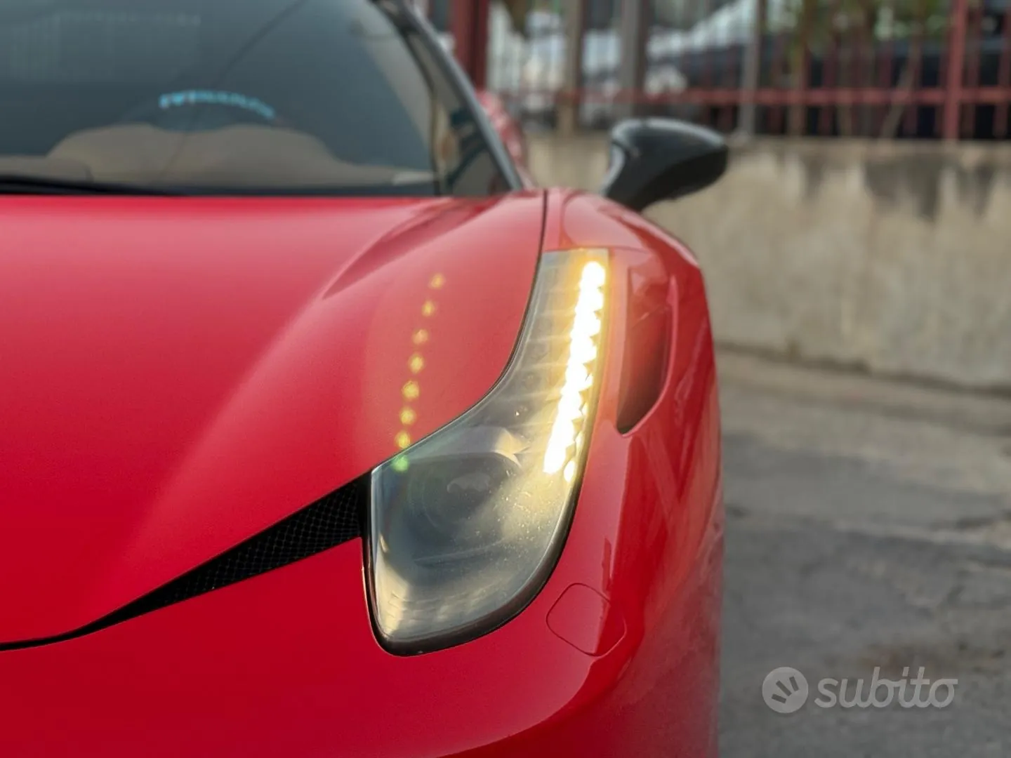 Ferrari 458 Italia 2011 photo 5