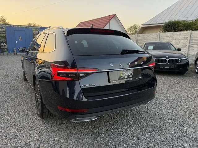 Skoda Superb Combi 2023 photo 4