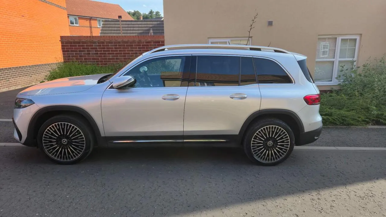 Mercedes-Benz Eqb