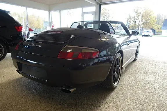 Porsche 911 Carrera 2001 photo 5
