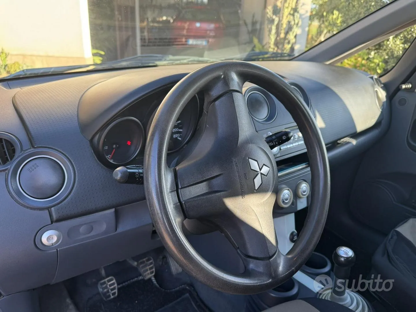 Mitsubishi Colt 2006 photo 5
