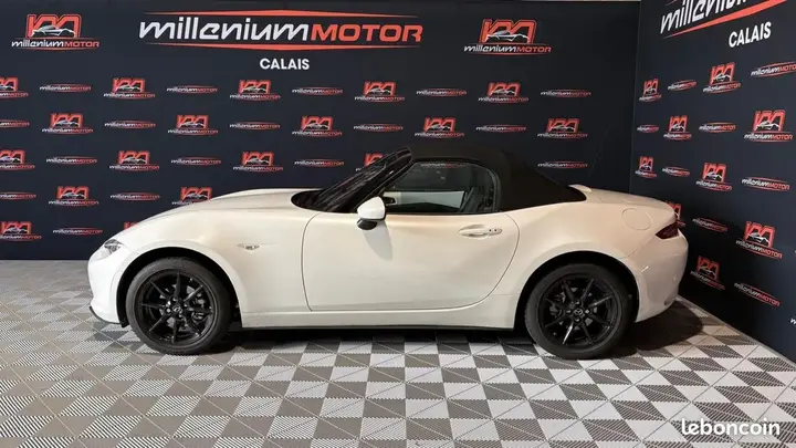 Mazda Mx-5 2022 photo 2