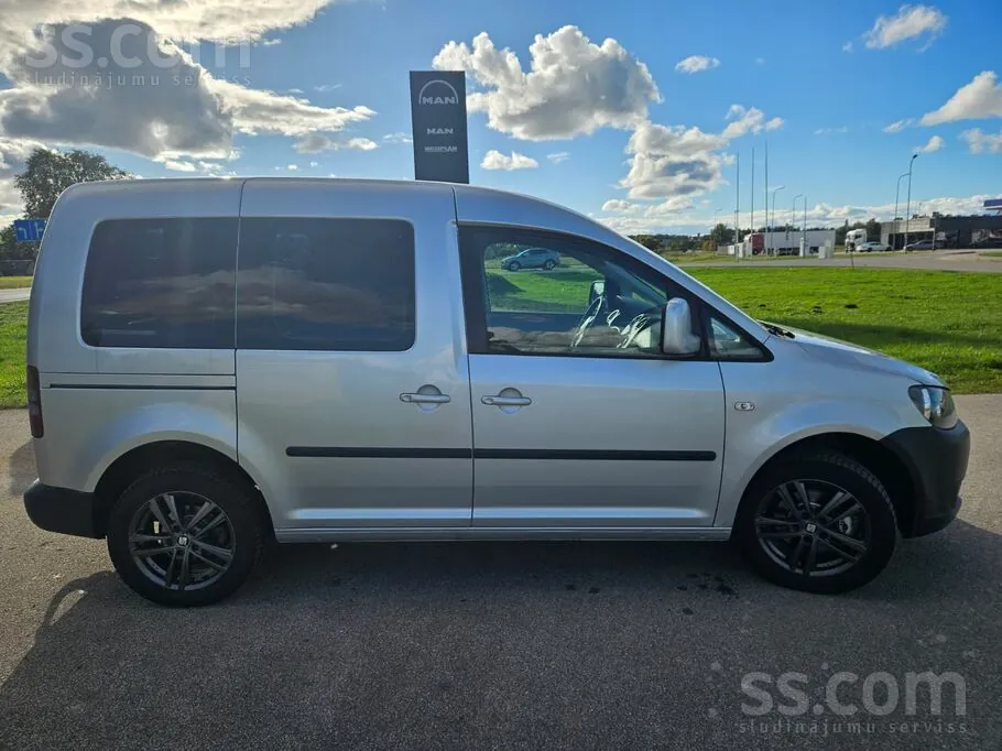 Volkswagen Caddy 2012 photo 2