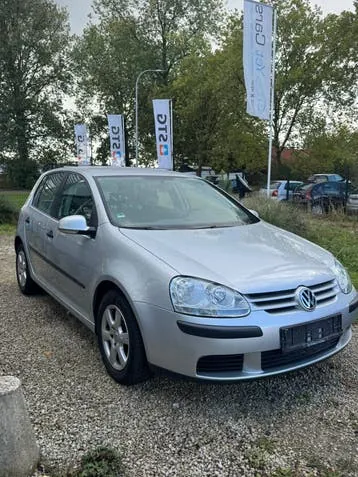 Volkswagen Golf 2005 photo 2