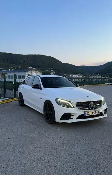 Mercedes-Benz C300 De 2020 photo 2