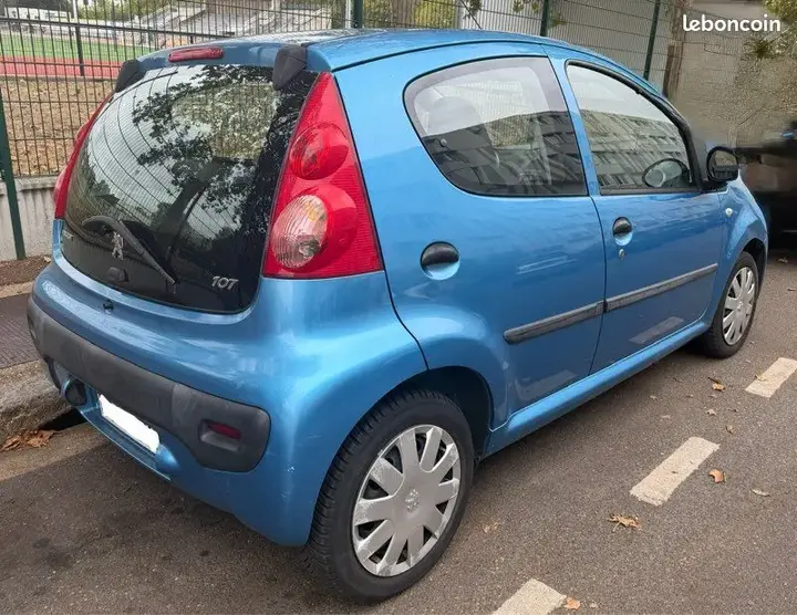 Peugeot 107 2008 photo 2