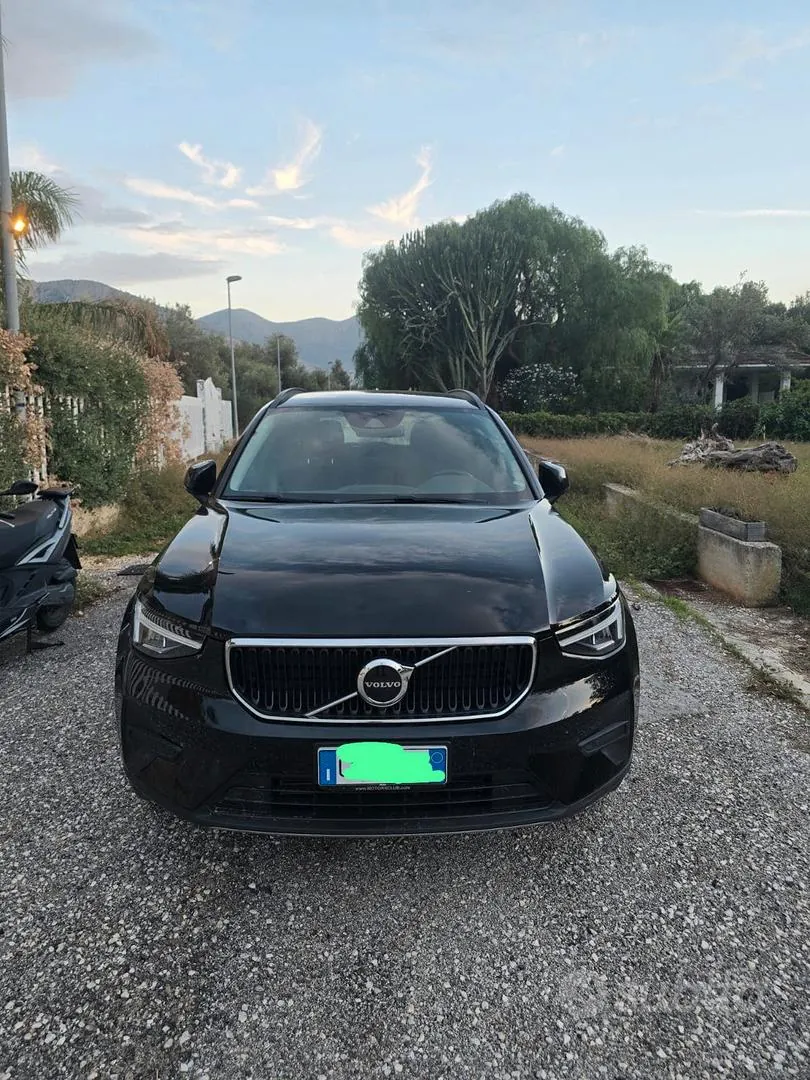 Volvo Xc40 2022 photo 2