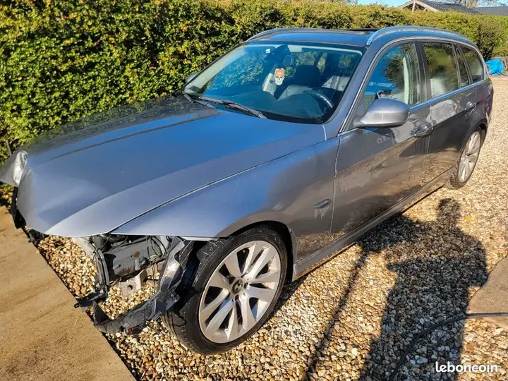 BMW 3 Series 2012 photo 3
