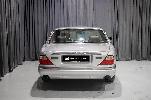 Jaguar Xj8 2001 photo 5