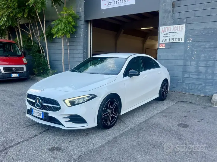 Mercedes-Benz A200