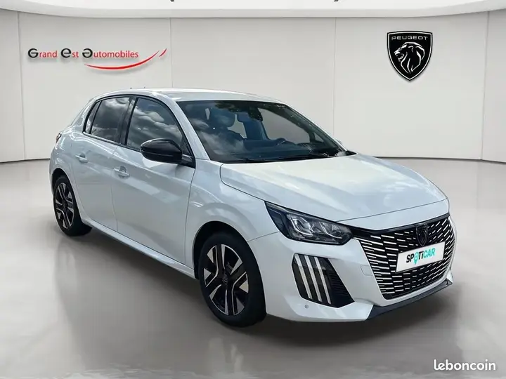 Peugeot 208 2024 photo 3