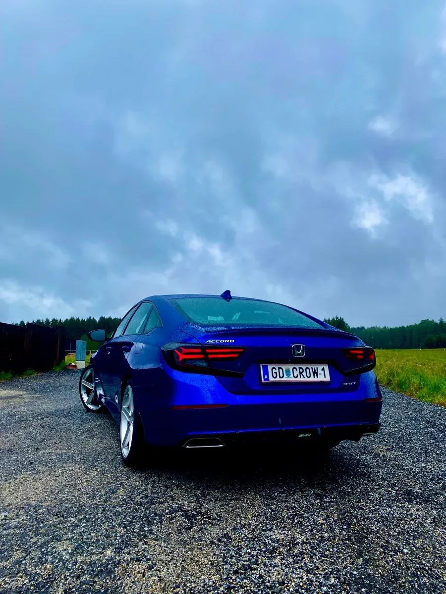 Honda Accord 2018 photo 2
