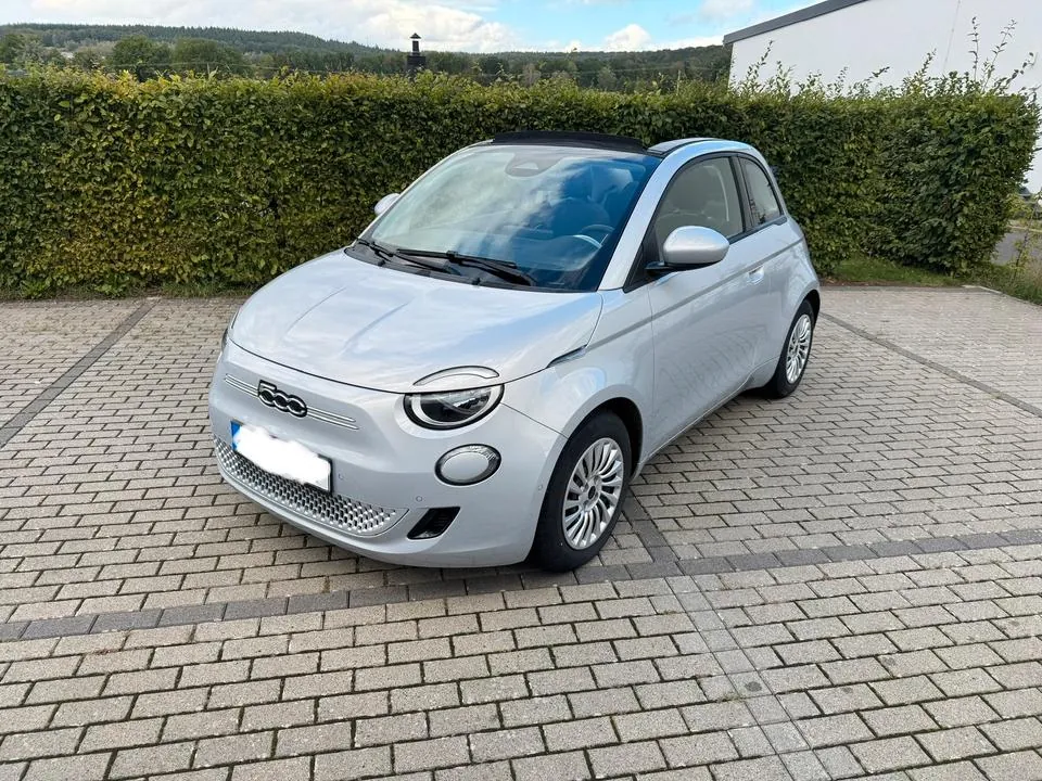 Fiat 500E Cabrio