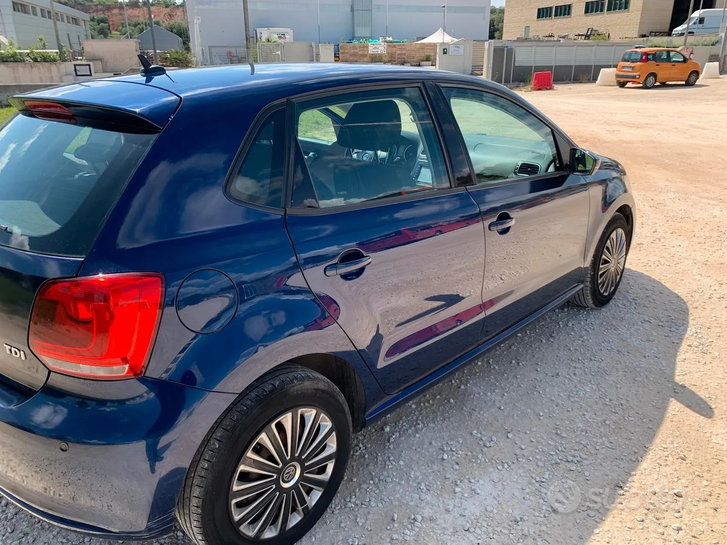 Volkswagen Polo 2010 photo 2