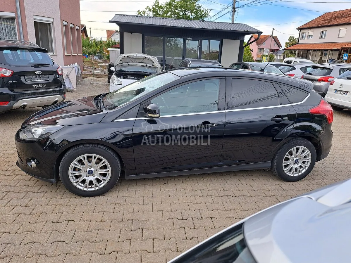 Ford Focus 2012 photo 4