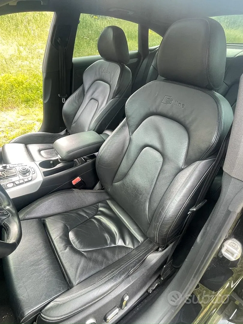 Audi A5 2012 photo 2