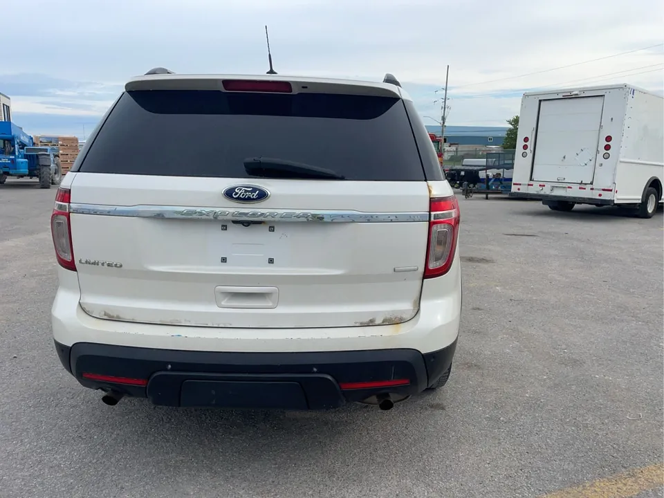 Ford Explorer 2013 photo 5