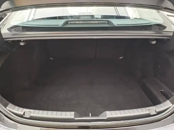 Mazda Mazda3 2025 photo 5