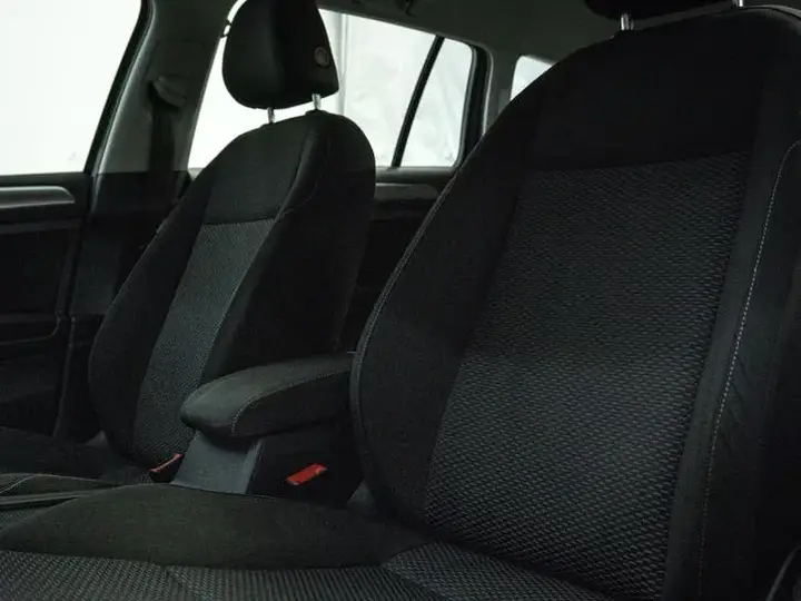 Volkswagen Golf Variant 2017 photo 2