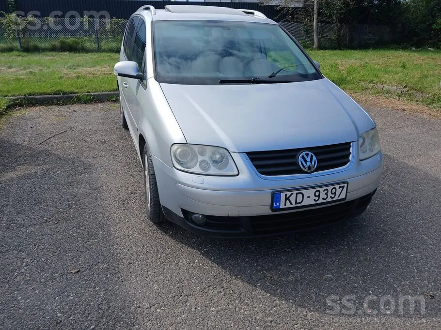 Volkswagen Touran 2006 photo 4