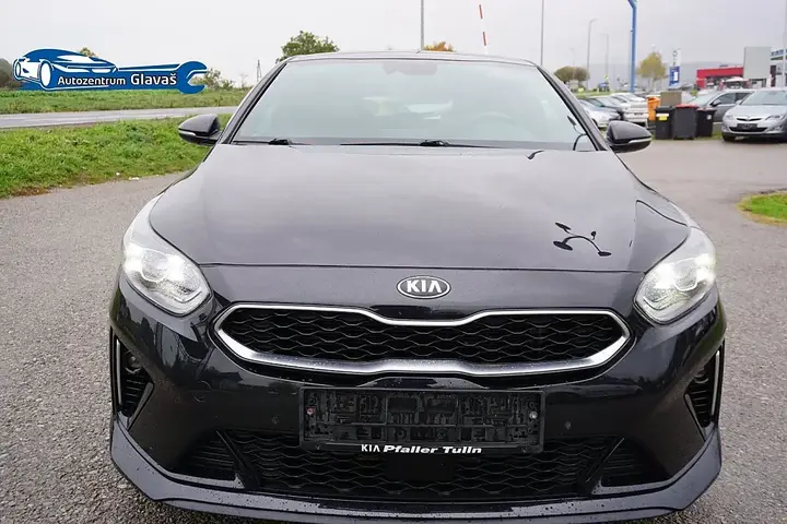 Kia Proceed