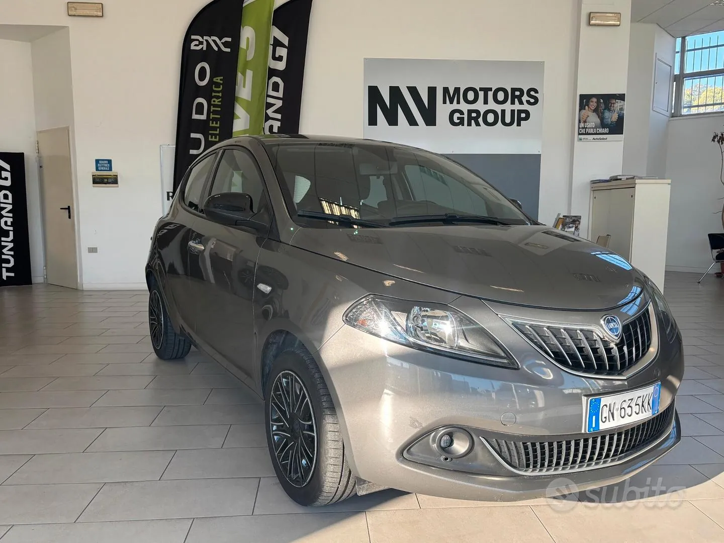 Lancia Ypsilon